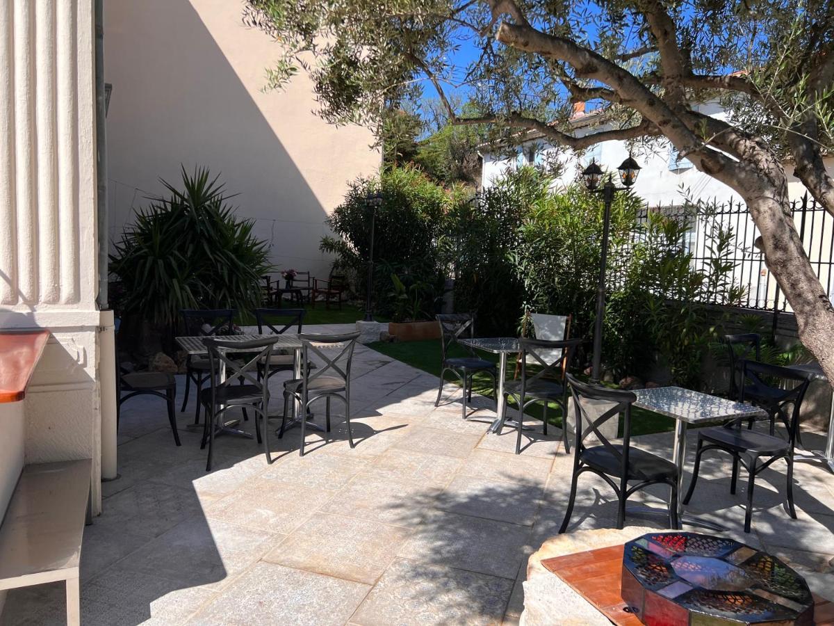 Les Baroudeurs De Saint Jean Bed & Breakfast Exterior foto